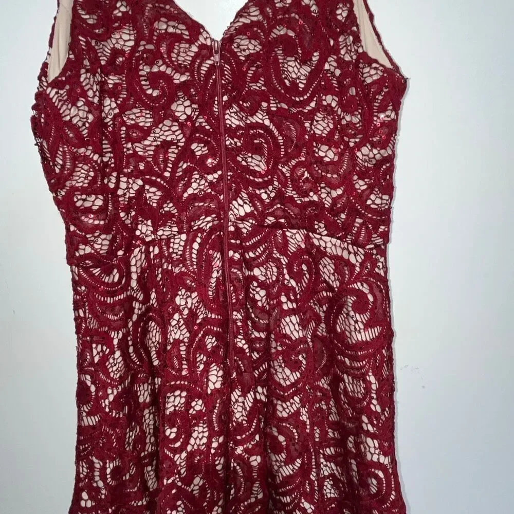 My Michelle Women's Maroon Lace‎ Overlay Sleeveless Mini Dress Size 7 NWT